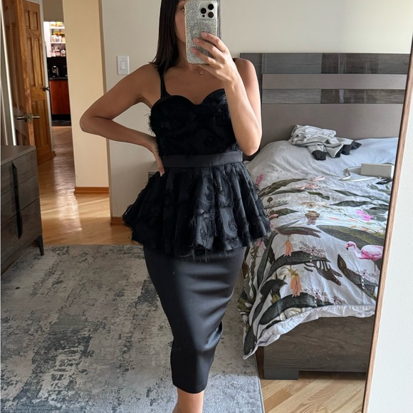 Gorgeous Dress new without tags - Picture 5 of 9